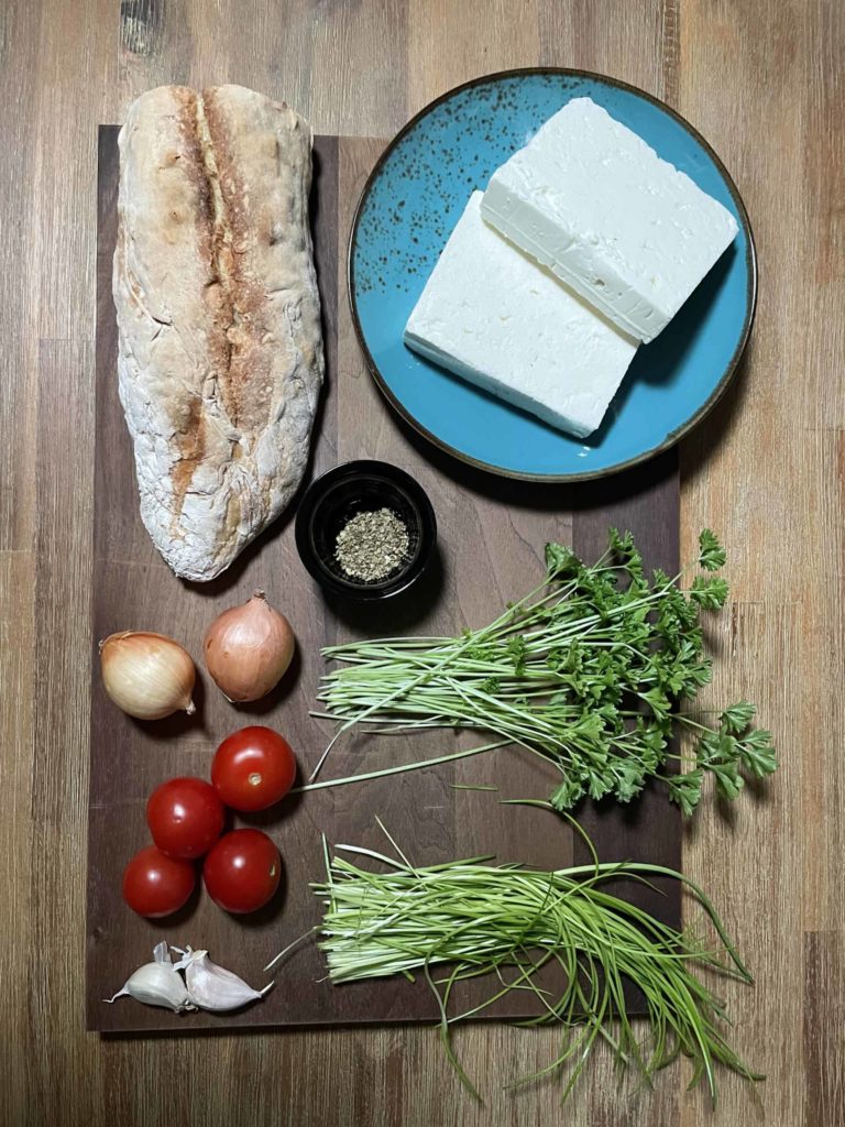 Zutaten gebackener Schafskäse